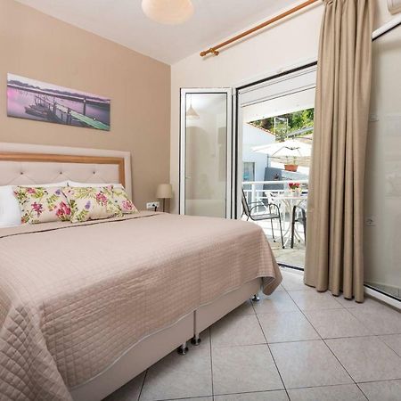 Pension Giannis Αdults Only Koinira Exterior photo