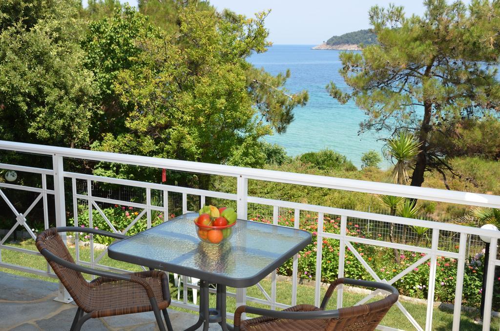 Pension Giannis Αdults Only Koinira Exterior photo