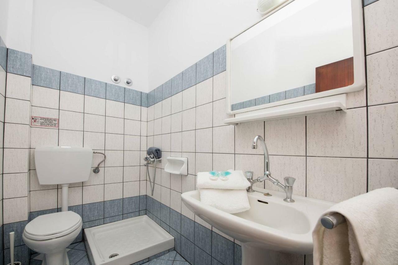Pension Giannis Αdults Only Koinira Exterior photo