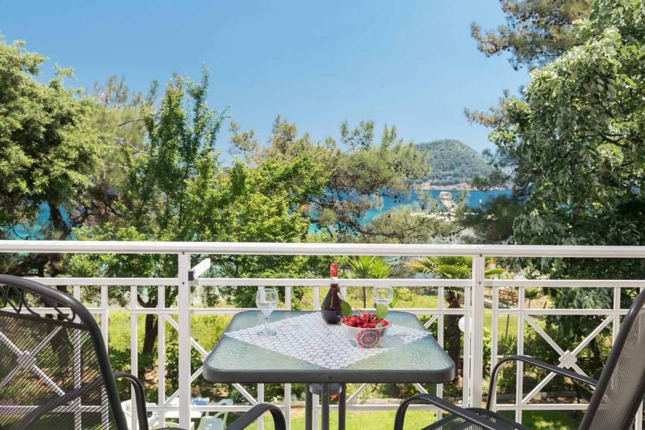 Pension Giannis Αdults Only Koinira Exterior photo