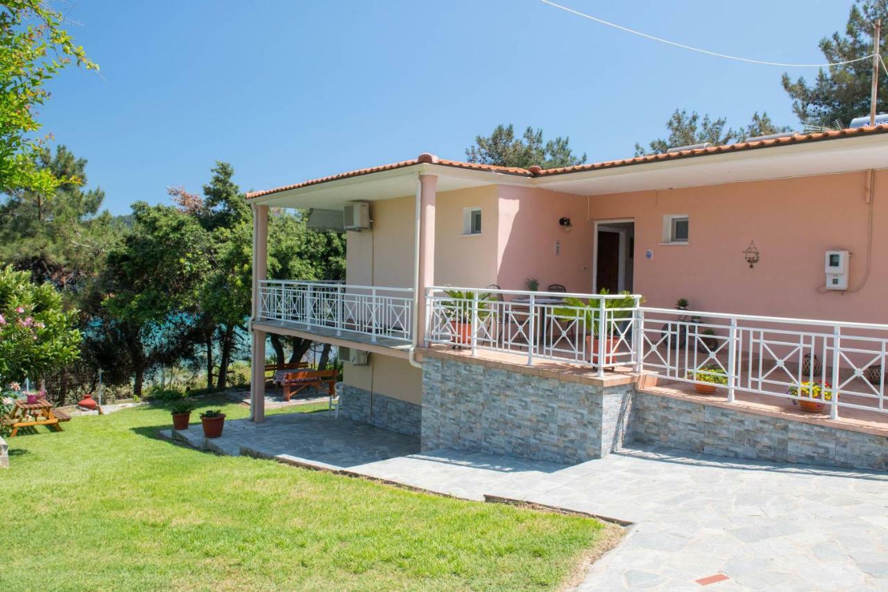 Pension Giannis Αdults Only Koinira Exterior photo